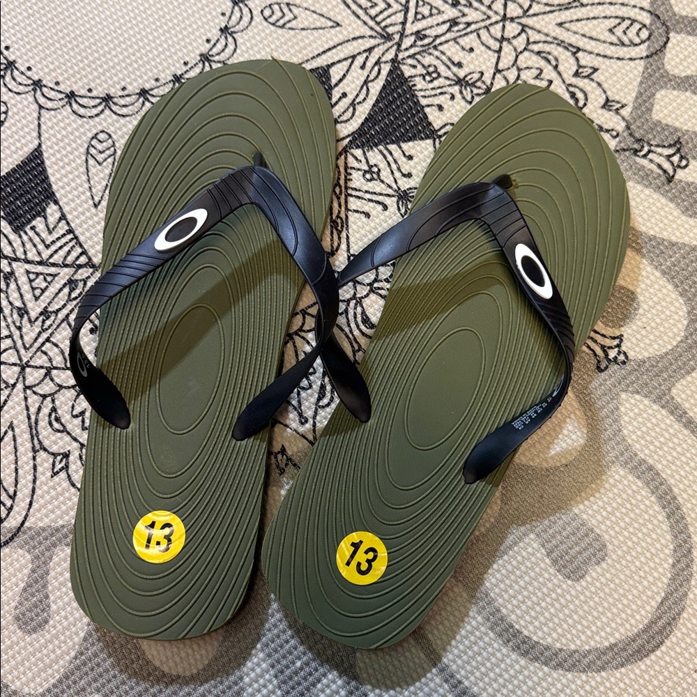 Oakley flip flops